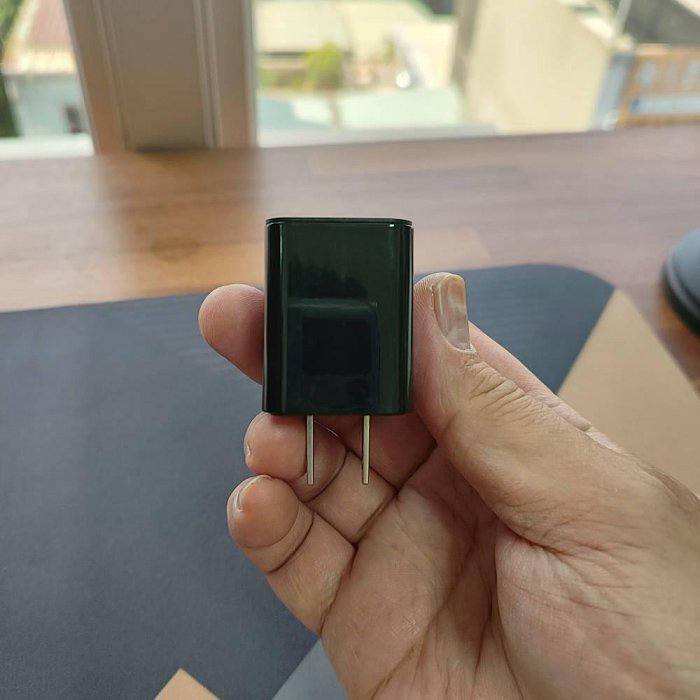 隐藏式摄像头直录充电头